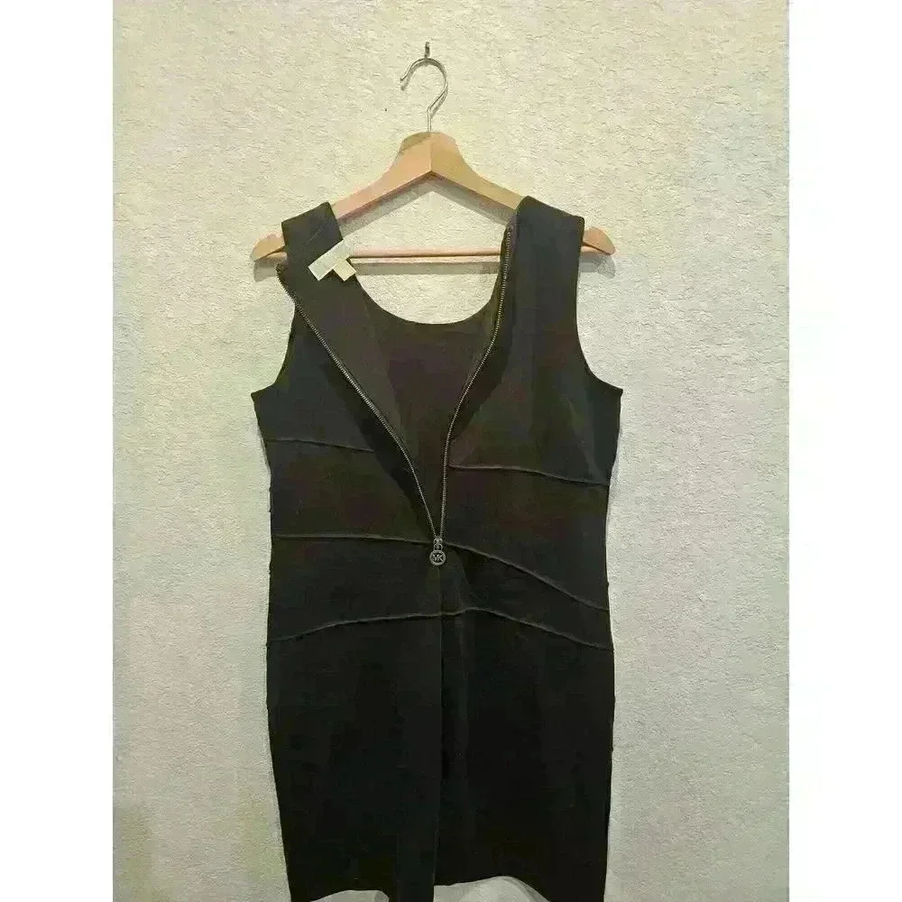 Michael Kors Brown stretch Zipper accent dress. SZ 10.